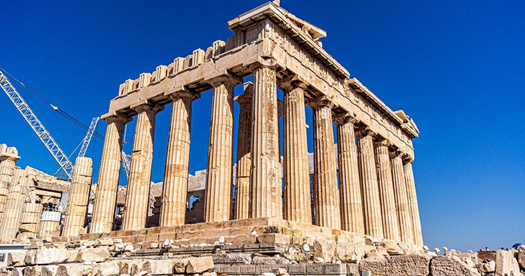 Афинский Акрополь разрушенное строение