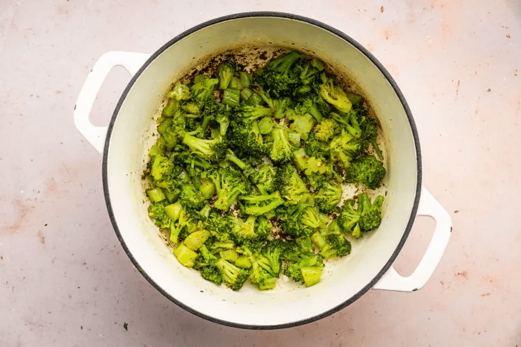 Паста с курицей и брокколи. Быстрый и полезный ужин для тех, кто следит за здоровьем