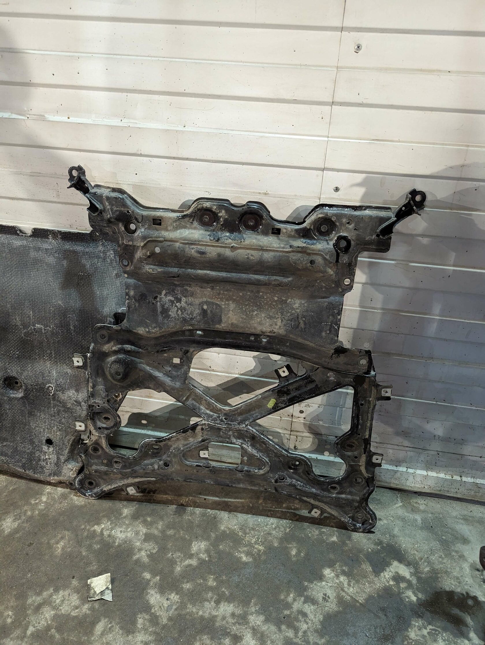 Демонтаж крестовины подрамника