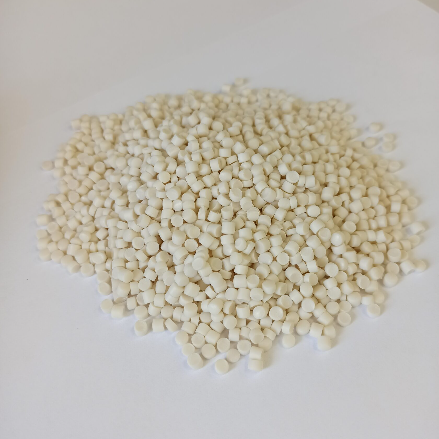 Горка пластиката по ГОСТ 5960 натурального цвета