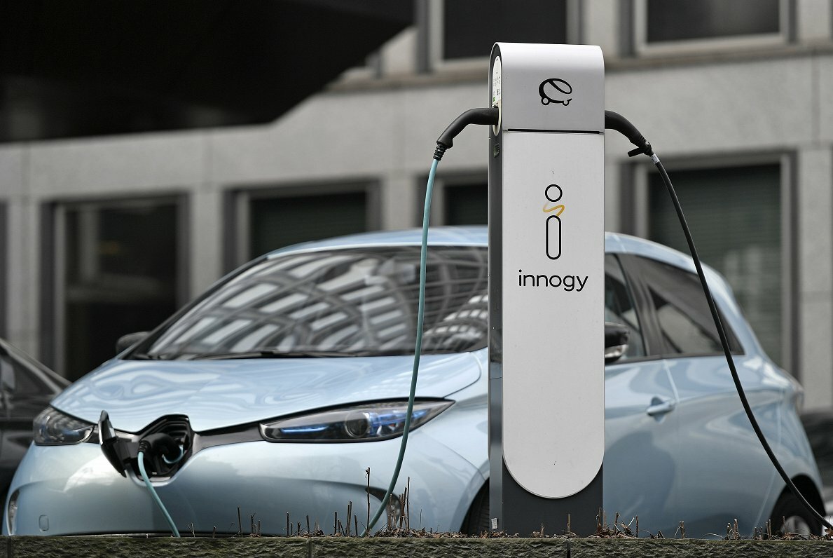 Bmw разработает электрозаправки для сети ionity