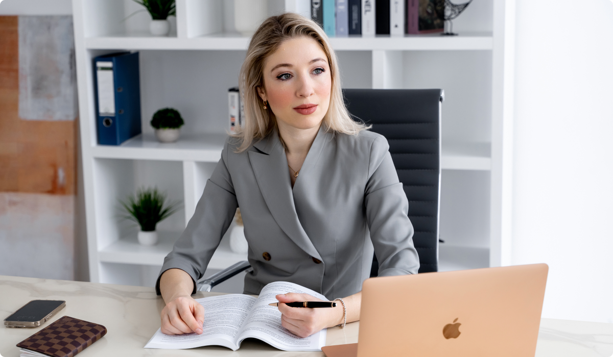 Адвокат Елена Ярославцева