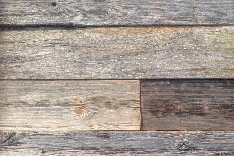 Амбарная необработанная доска