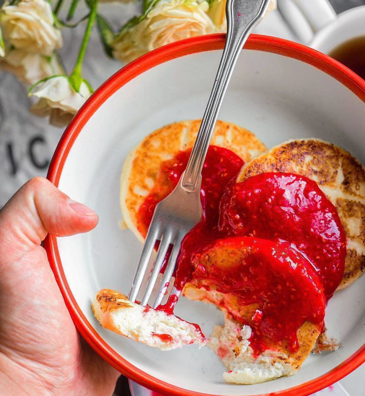 Осеннее меню. Самое популярное блюдо в кофемании. Витаминный салат кофемания. Рецепты кофемании. Рецепты кофемании.