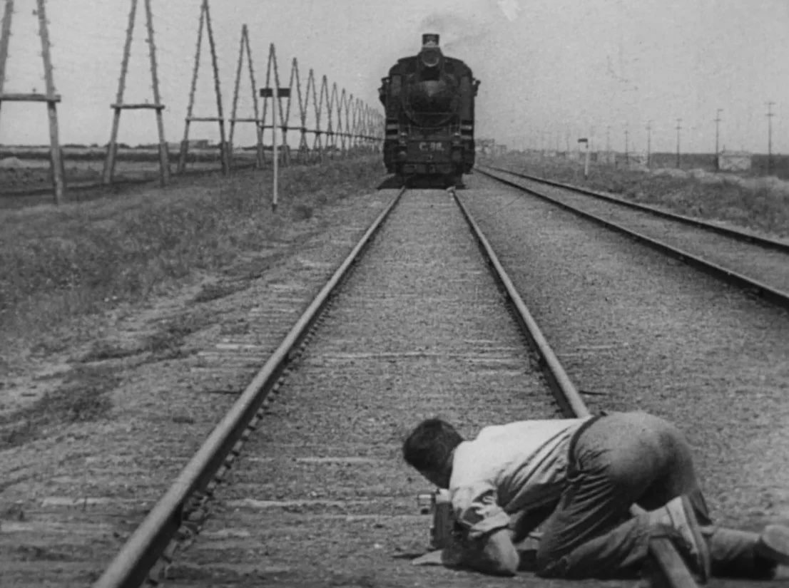 «Прогулка с китайской обезьяной»: как «Человек с киноаппаратом» покорял Европу