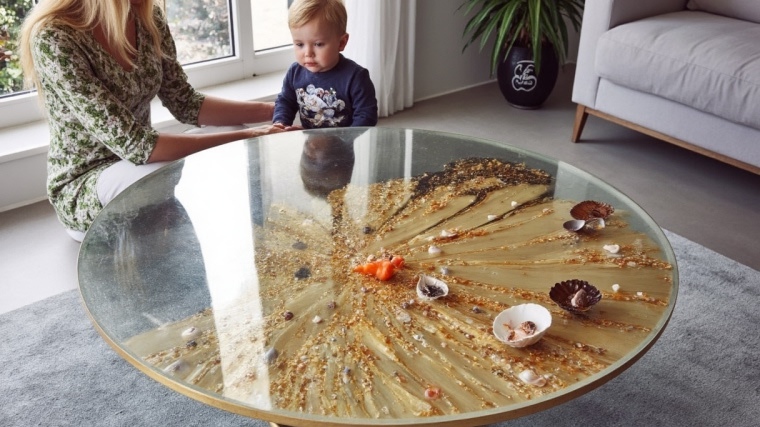 стол из эпоксидной смолы