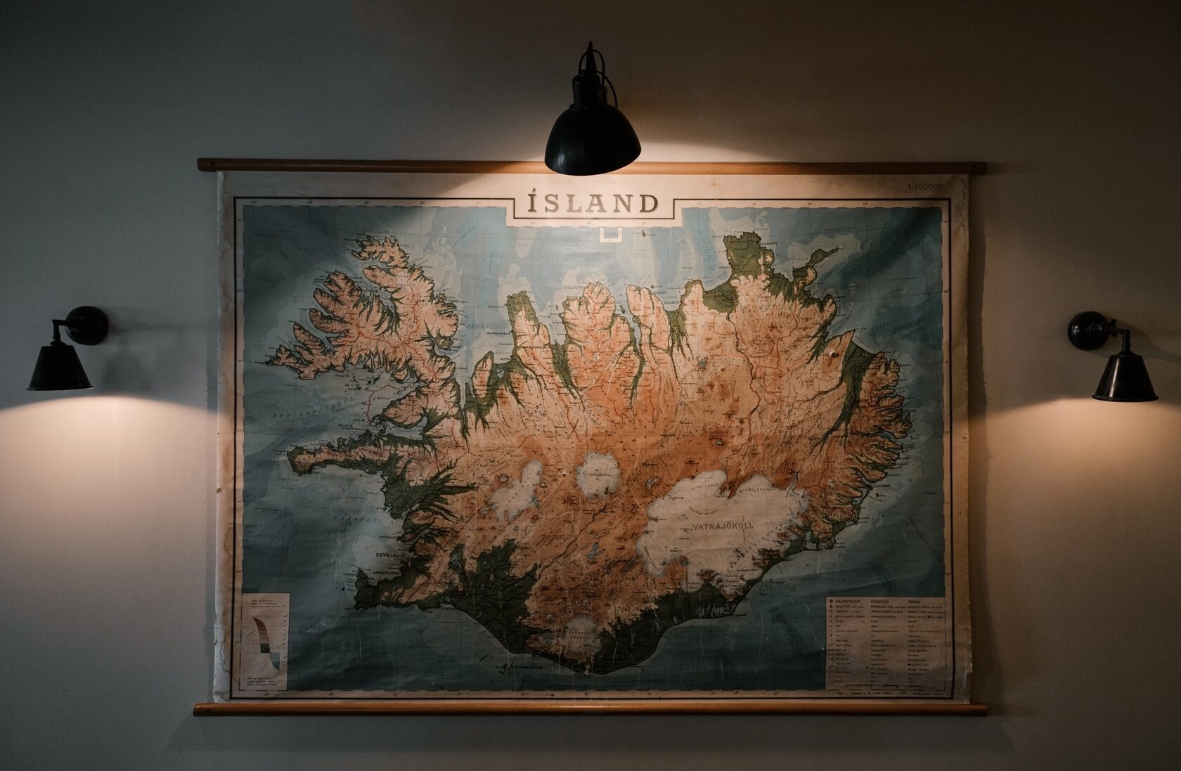 where is iceland, where is iceland on the world map, where is iceland located in europe, where is southern iceland located
