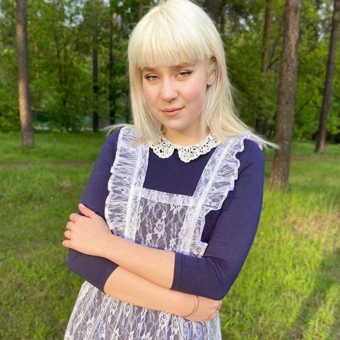 Логинова Дарья — ученица репетитора в Раменском, поступила в МГТУ им. Баумана на проектирование ракет после подготовки к ЕГЭ