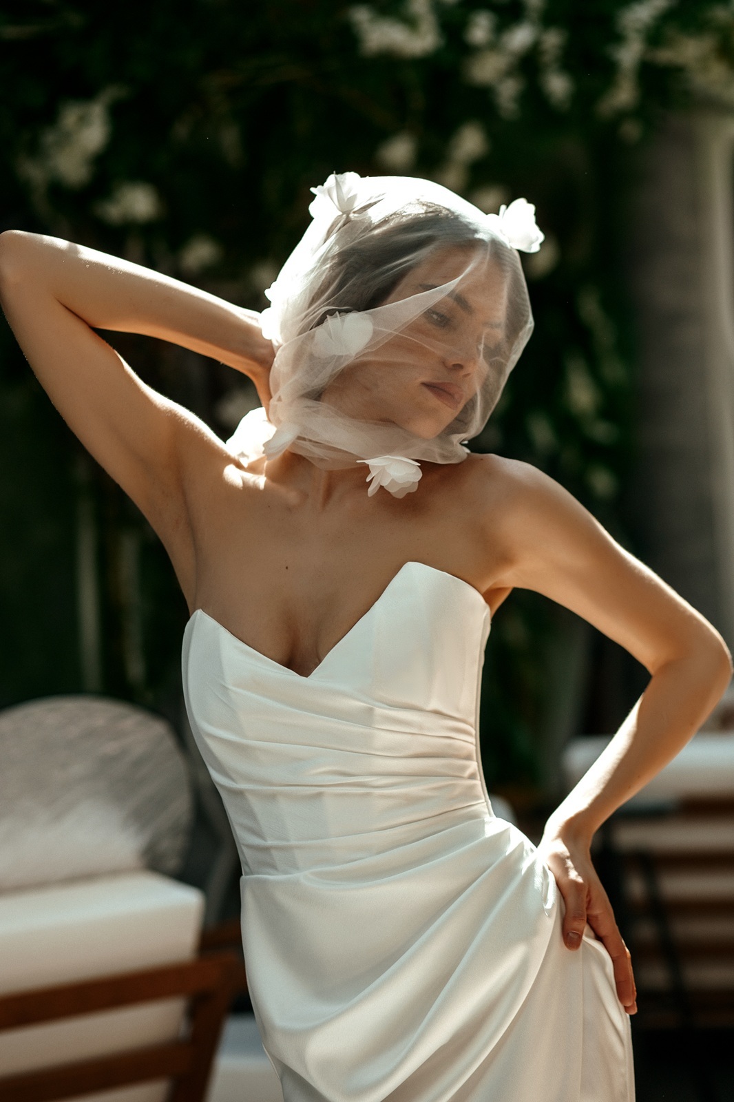 Свадебное платье атласное со сборками