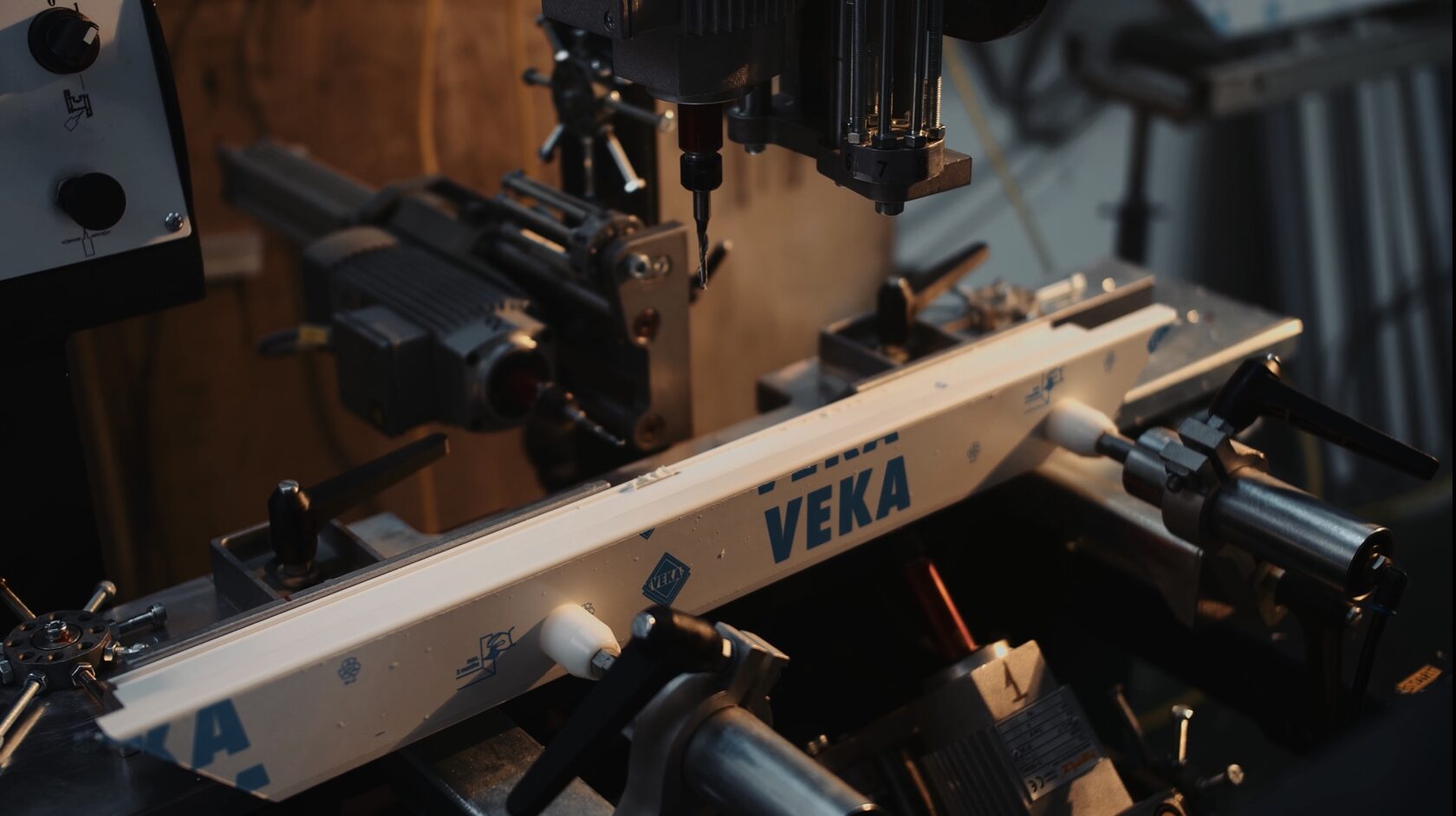 Окна Века (бренд «Отверткин»)