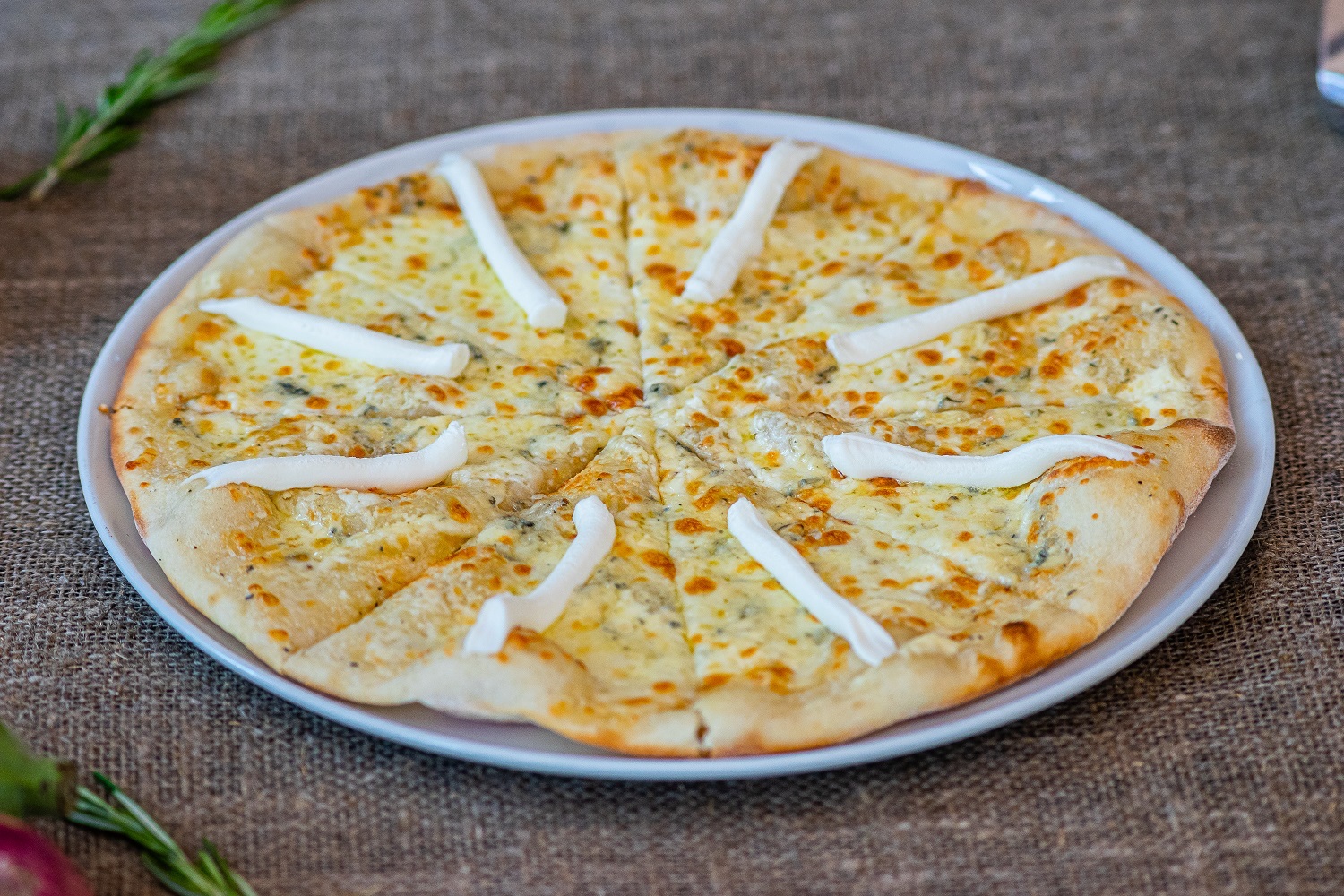 пицца четыре сыра калорийность фото 54
