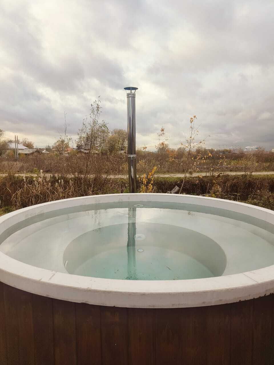 Домик №1 с террасой и видом на воду