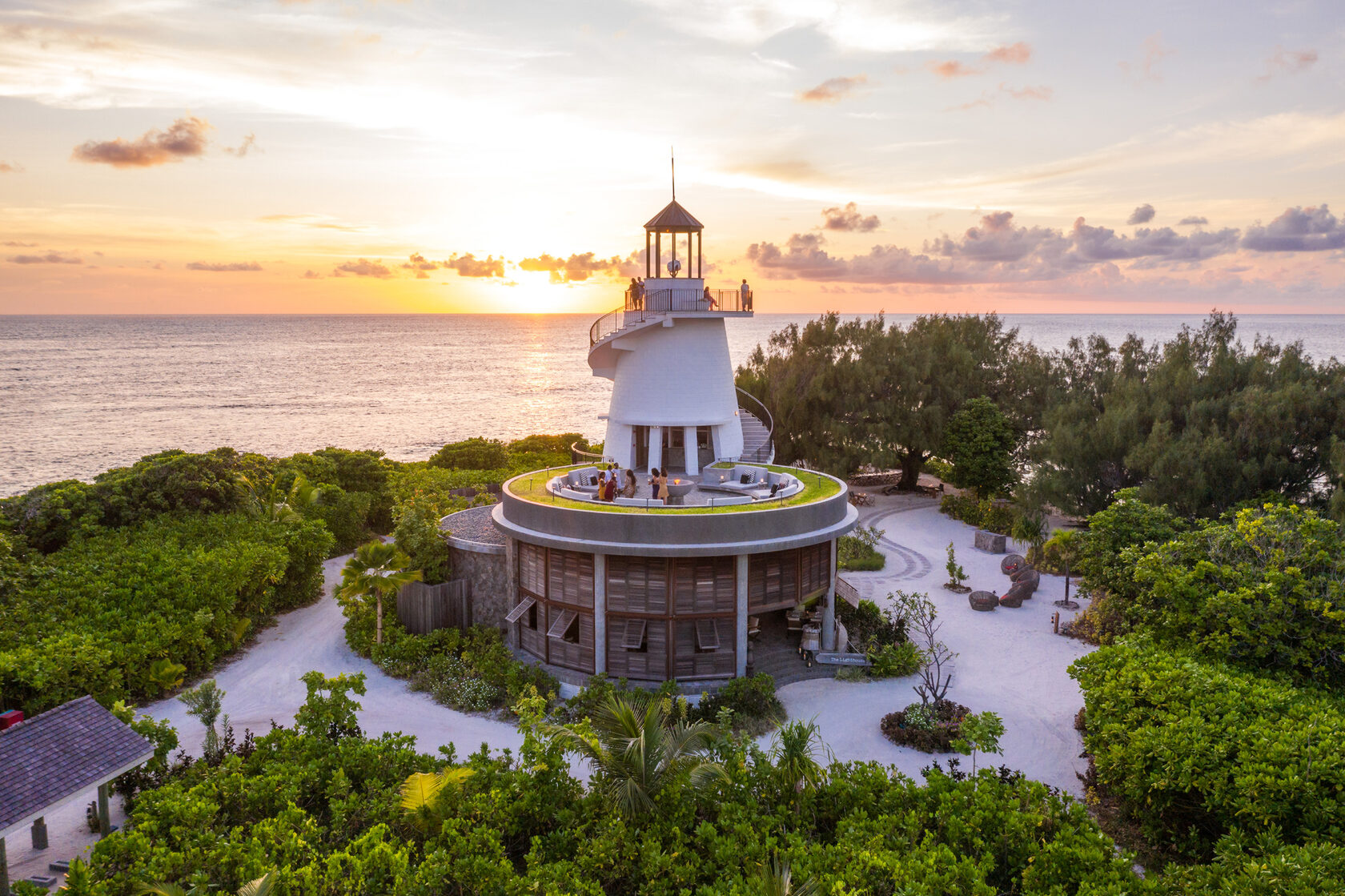 Ресторан The Lighthouse в Four Seasons на острове Дерош