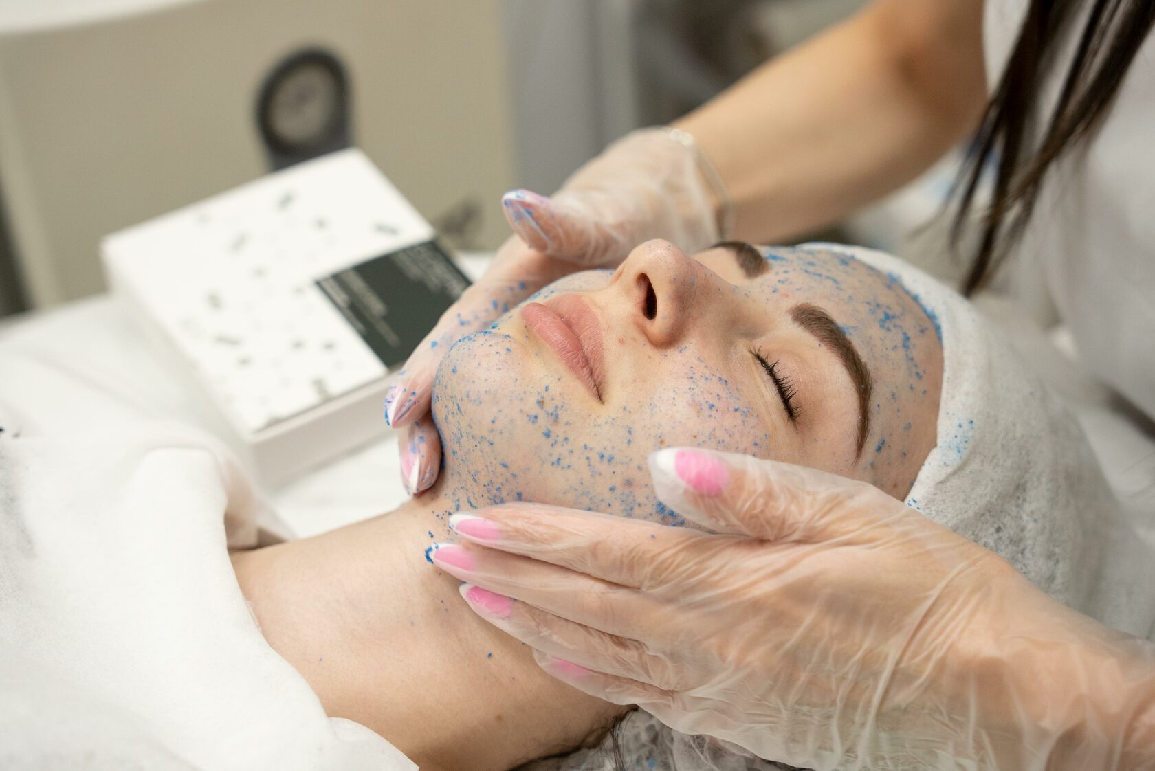 Женщинам Женщинам