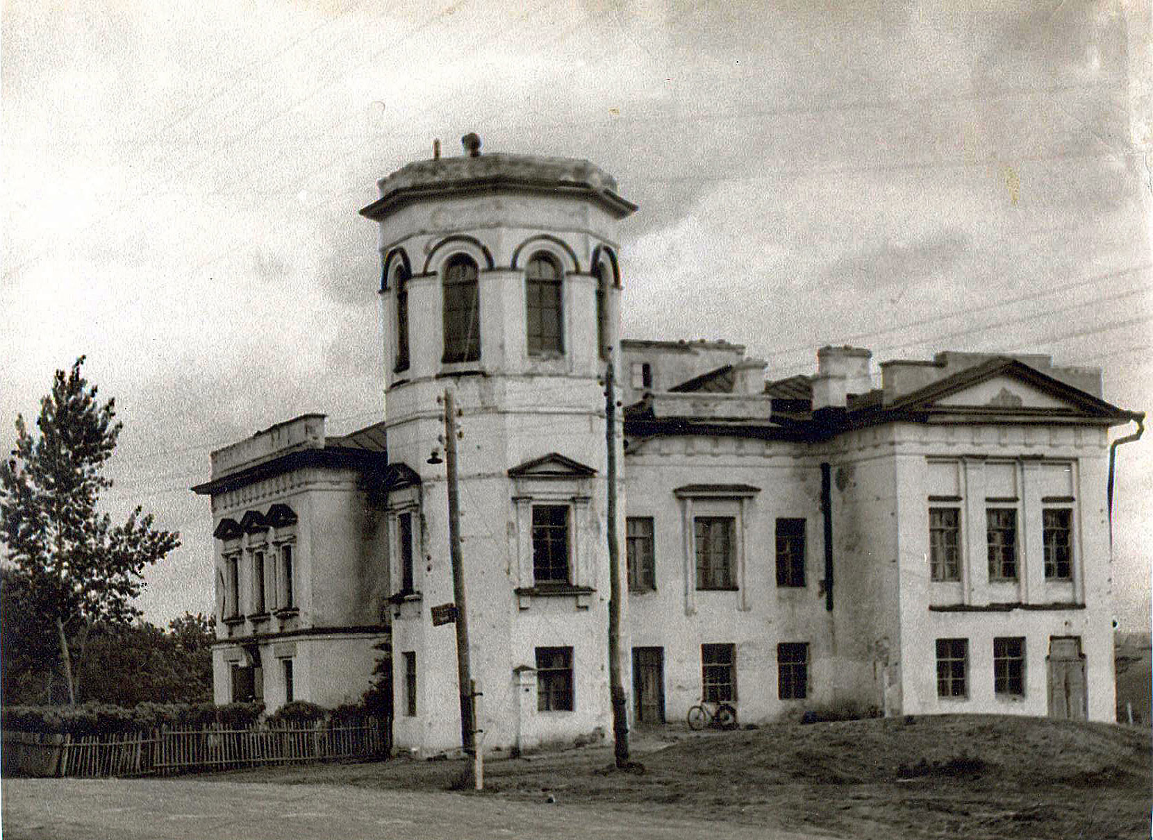 Устиновская усадьба в 1950-ые годы