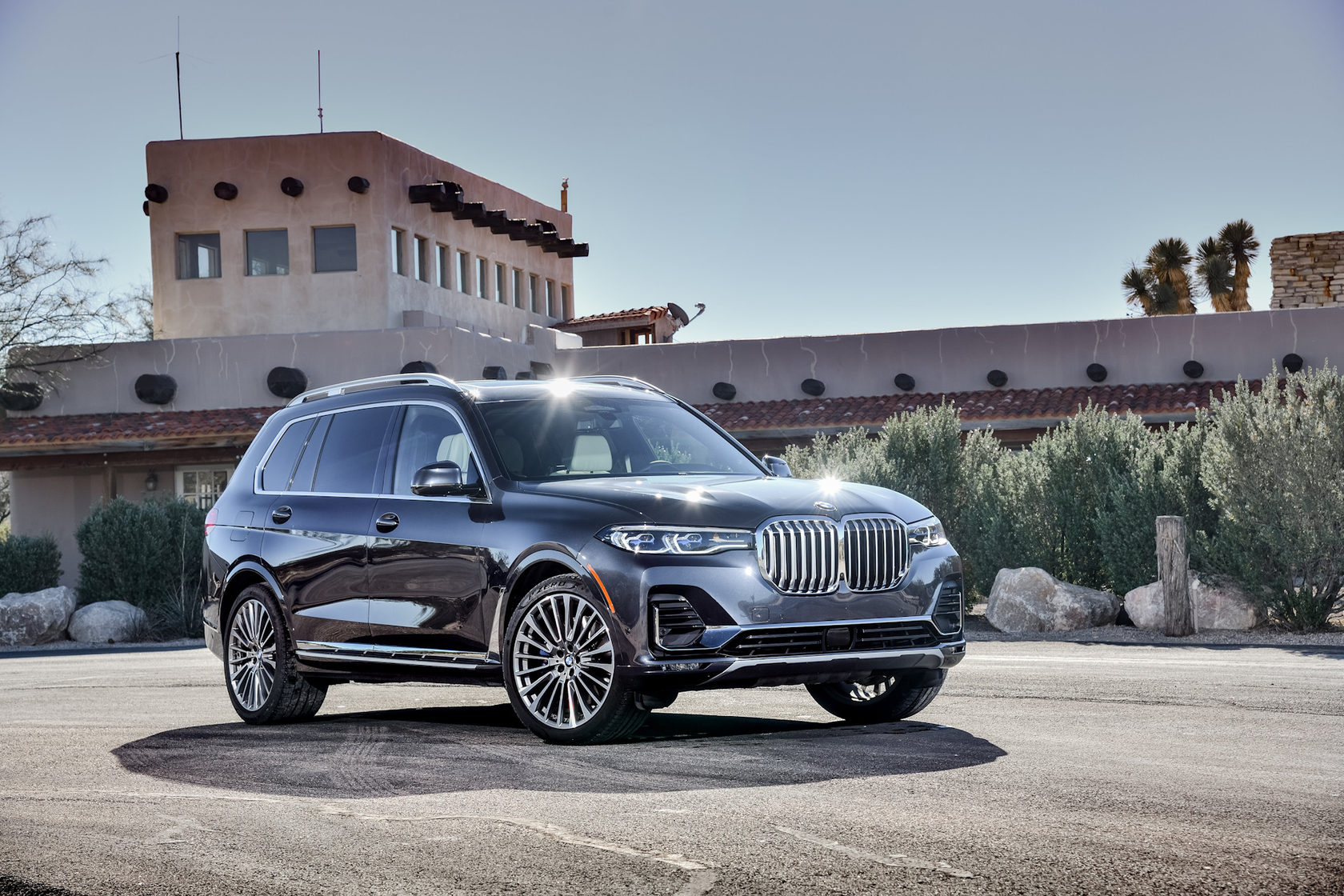 Фото машины bmw x7