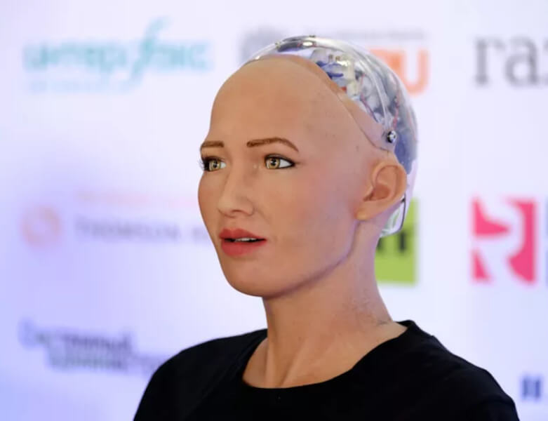 Мимика лица робота Софии — более 60 выражений