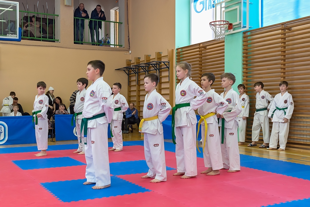 детская школа тхэквондо. тхэквондо гтф дети. секция тхэквондо для детей. боевые искусства карате. тхэквондо гтф дети.