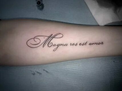 Татуировки надпись «Любовь побеждает» — Все о тату