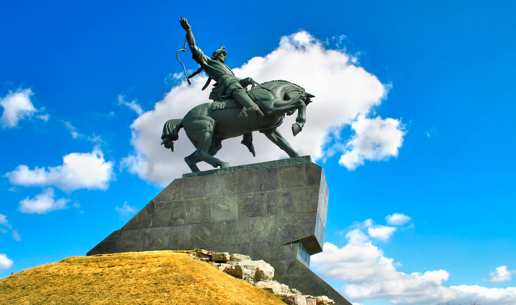 Памятник Салавату Юлаеву