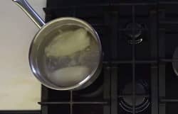 Приготовление салата из битых огурцов по рецепту Ивлева: шаг 3