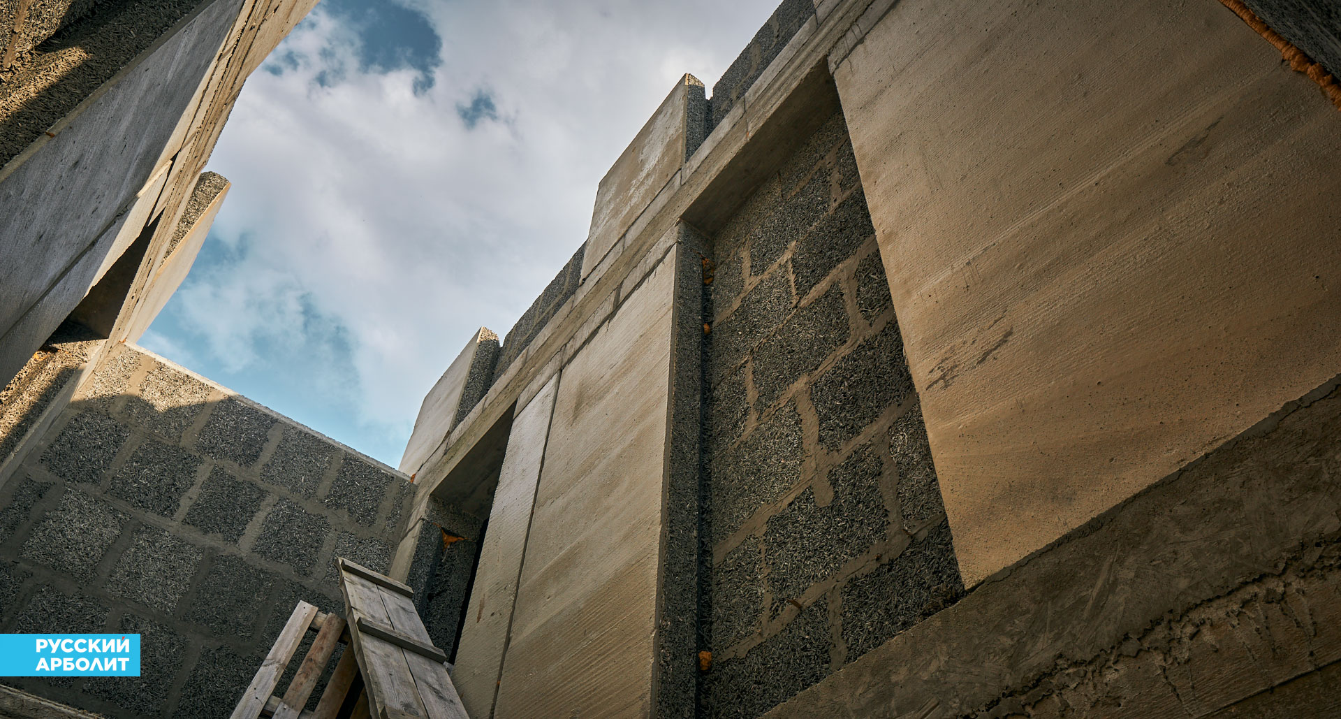 ниша в арболитовой стене для шкафов