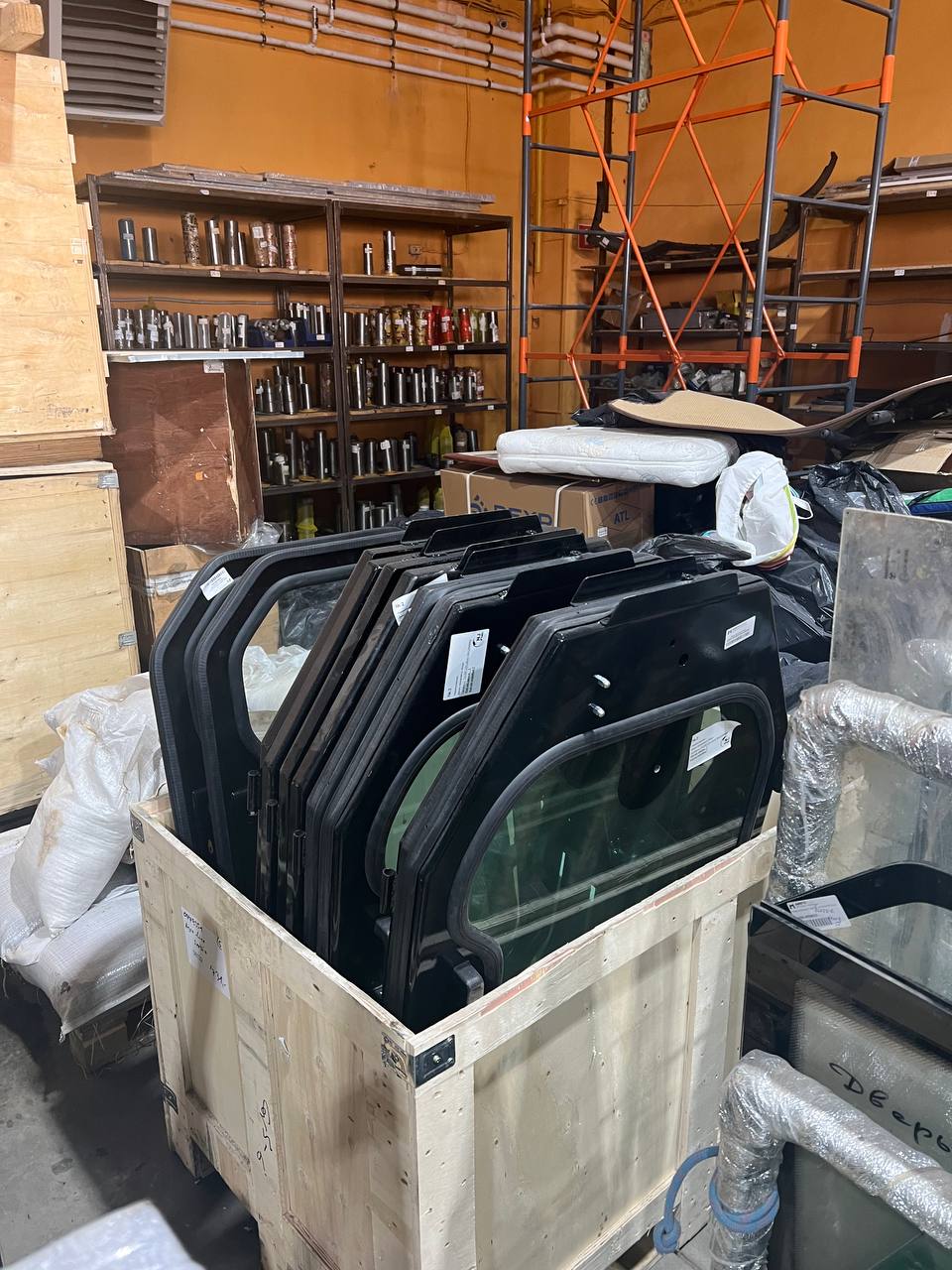 Фотография склада Lonking 6