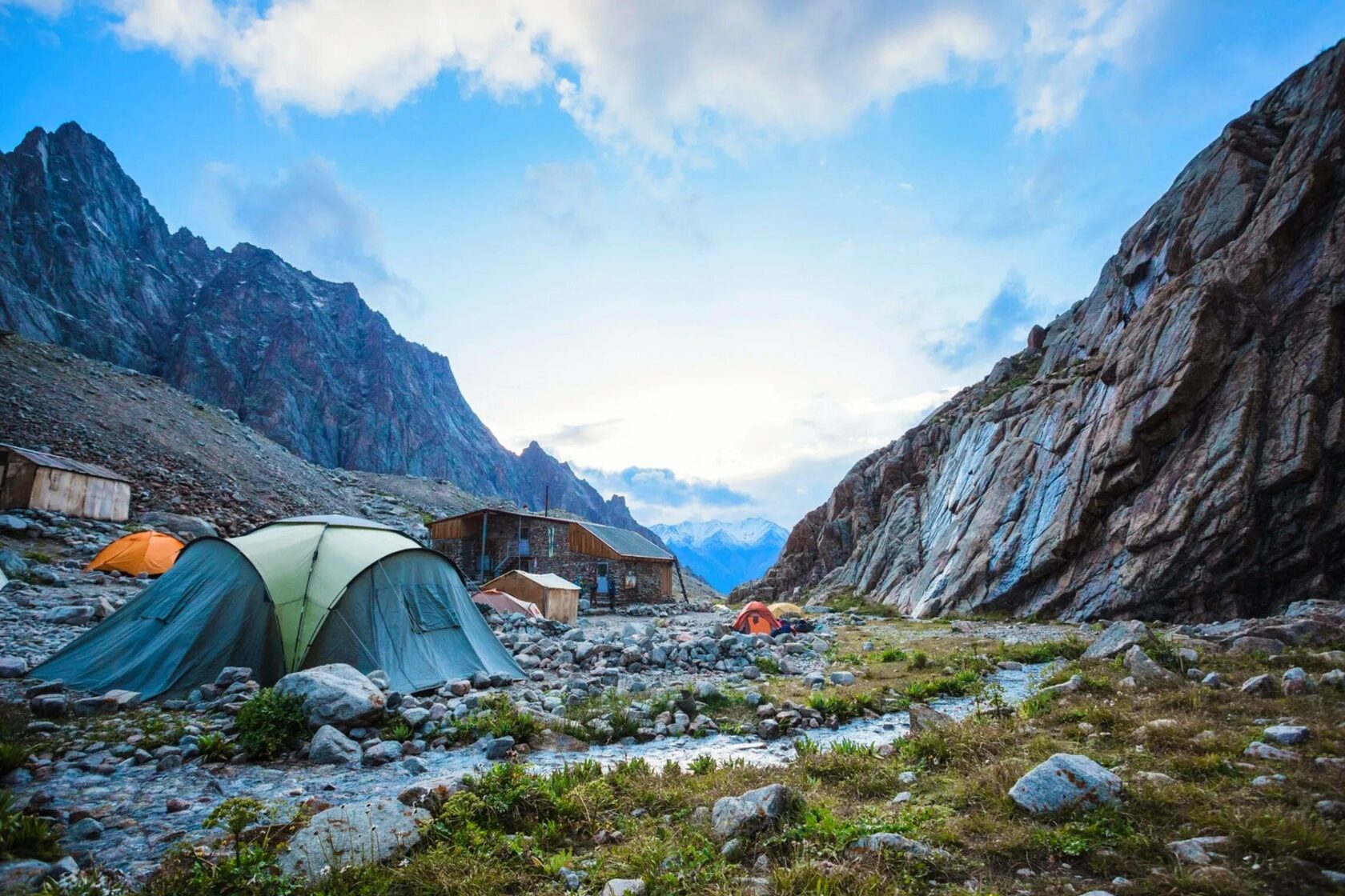 Ratsek Hut — mountain shelter in Ala‑Archa