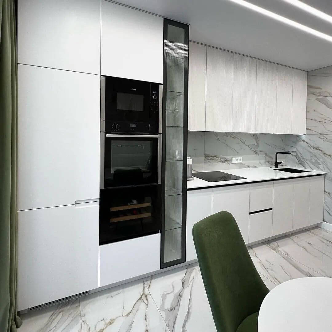 Кухня на заказ в Москве белая