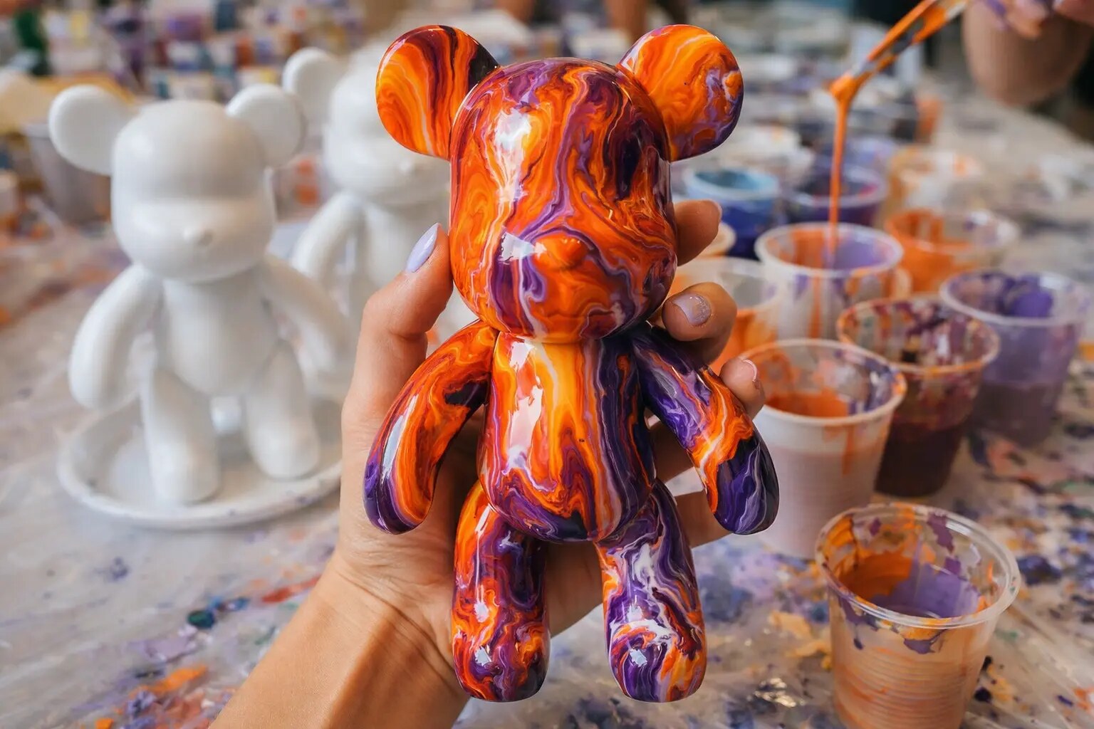 Фигурка мишка Fluid Art