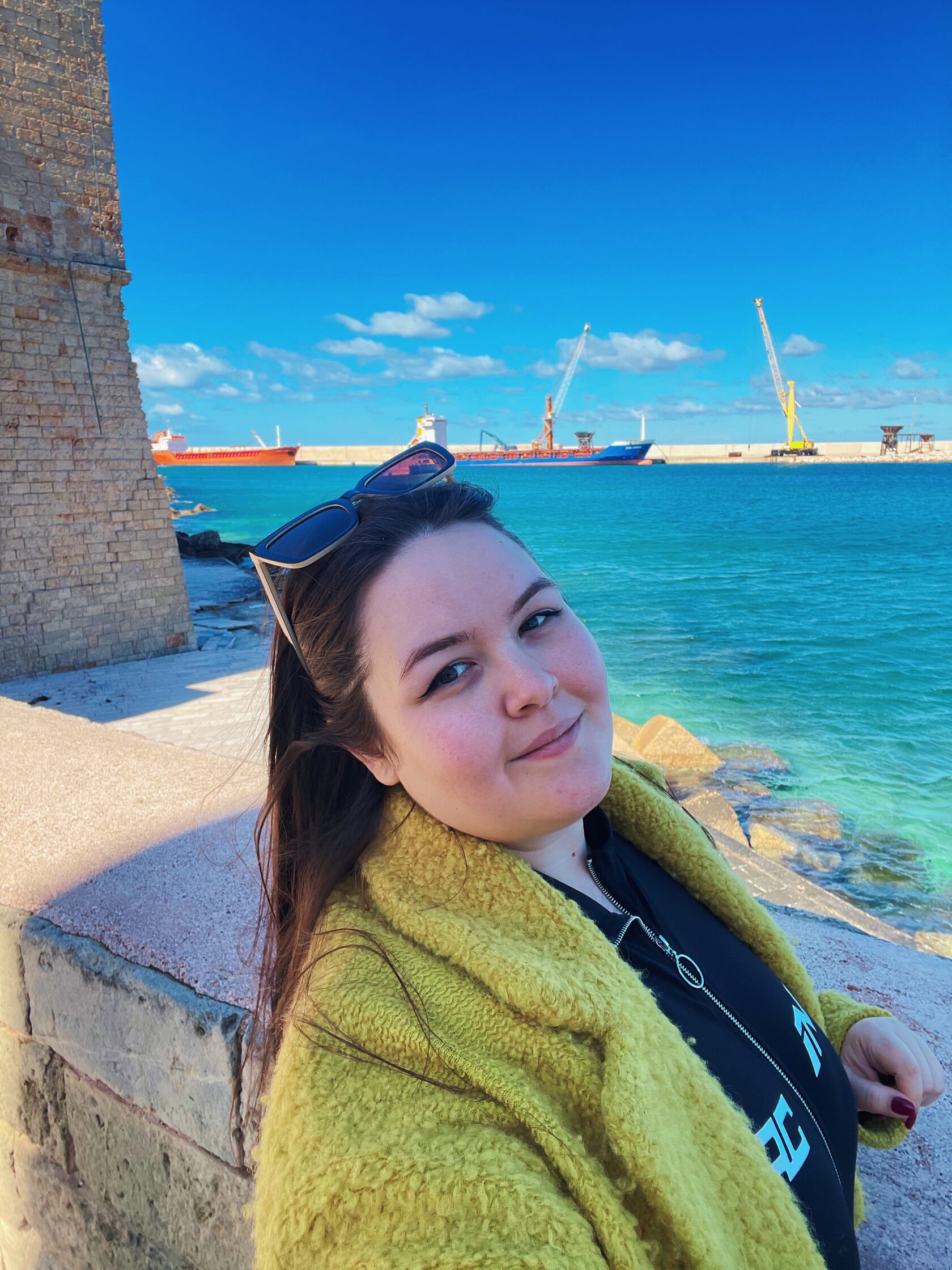 Рая Аламурова на Porto Antico в Монополи