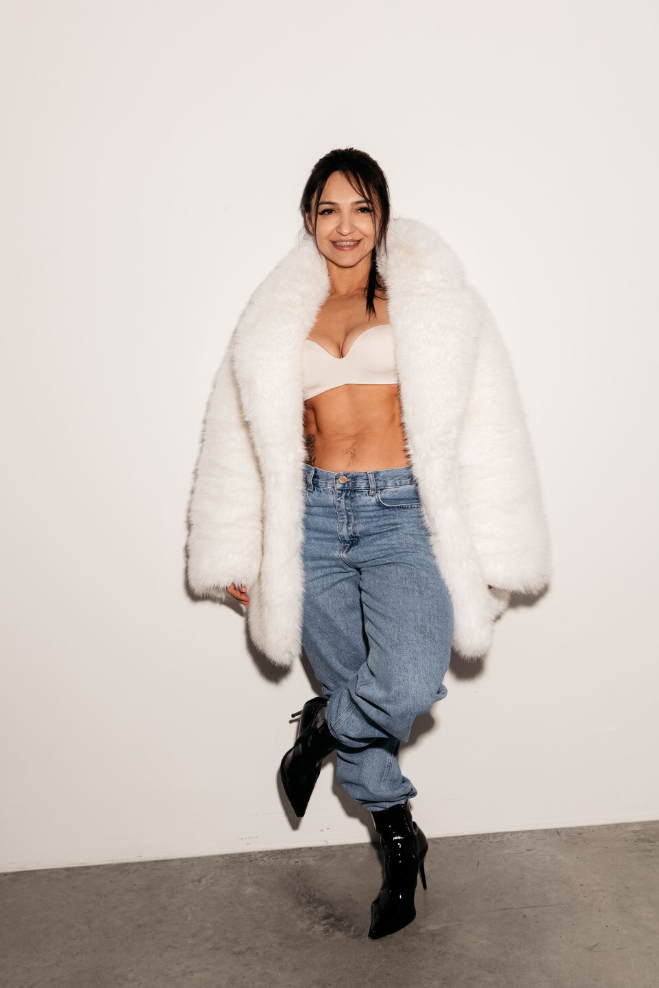 Модели приняли участие в съемках клипов Сергея Арутюнова