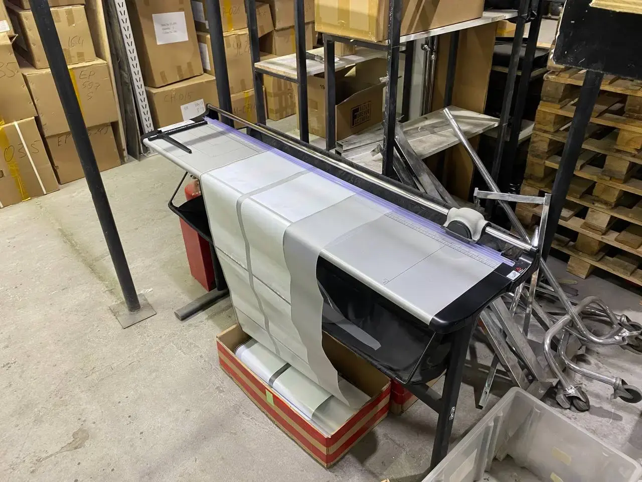 Подготовка термотрансферов: резка плёнки для печати