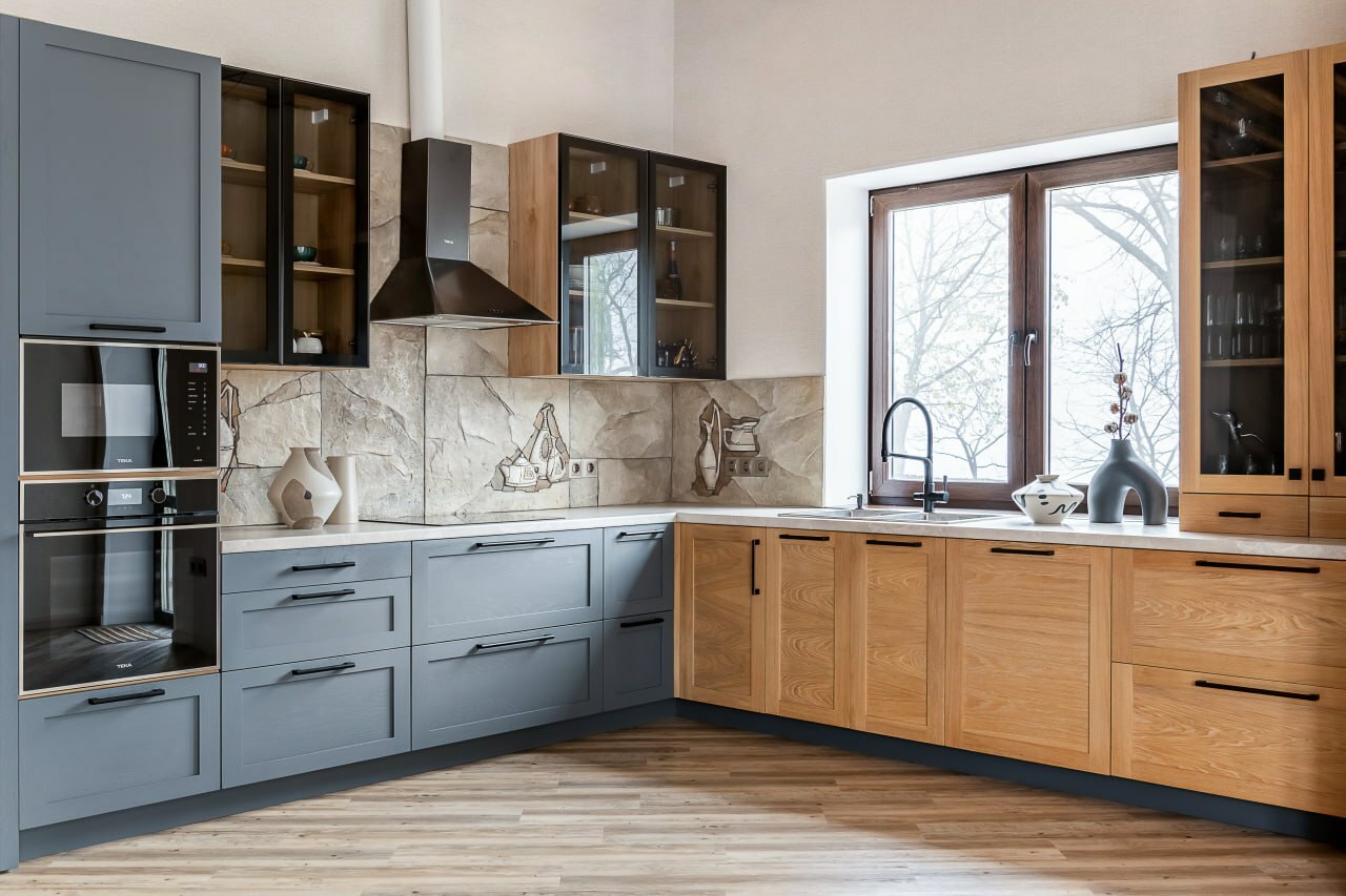 Кухня мадрид. Выставка в италии кухни 2021. Кухня брамф. Кухня брамф. Кухни арт деко италия.