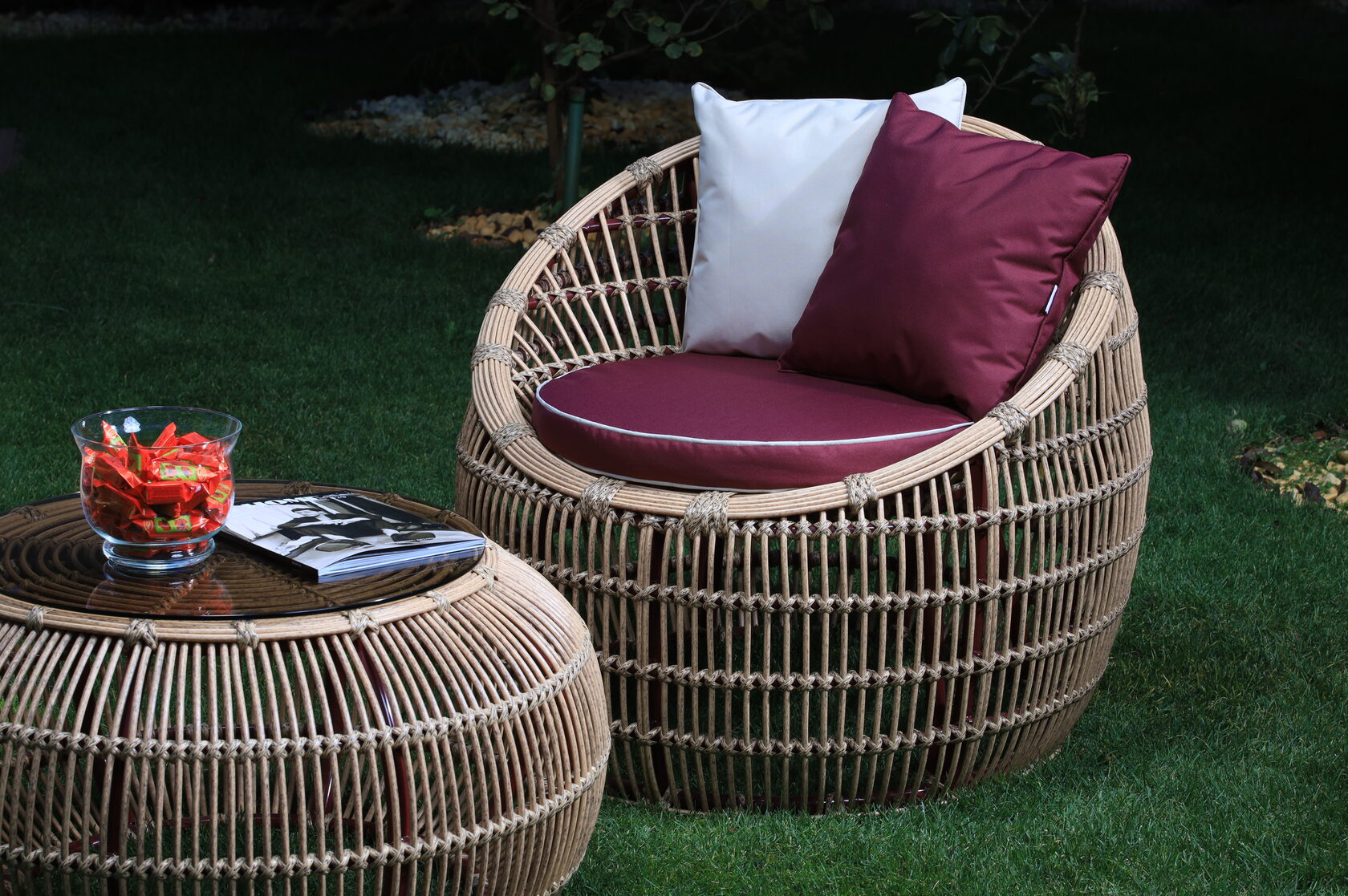 Балконная группа с креслами и столиком из экоротанга от Malacca