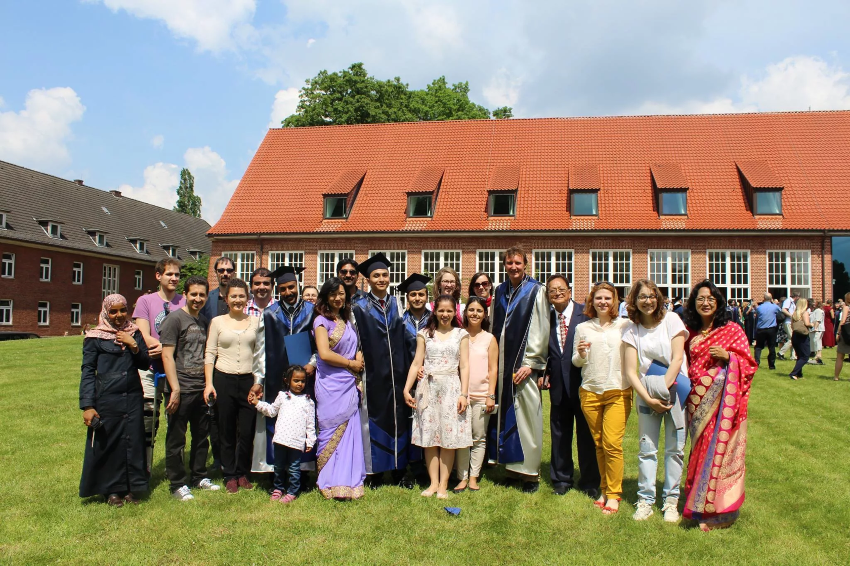 Jacobs University Germany. Бремен университет. Частный университет в Бремене.