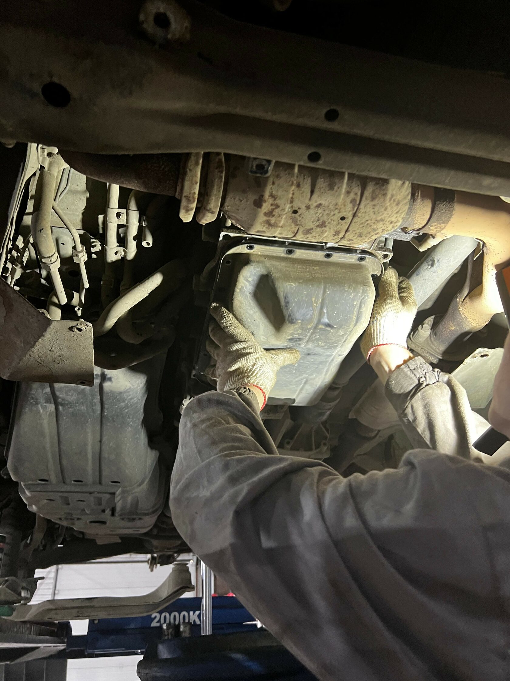 Снятие поддона АКПП Mitsubishi