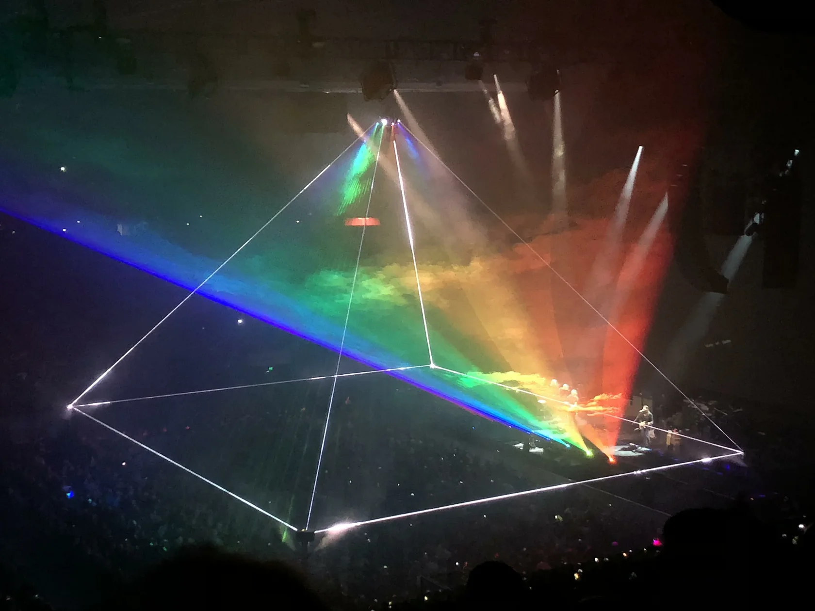 Концерт Pink Floyd с оркестром в Кремлевском Дворце в Москве 15 ноября 2025