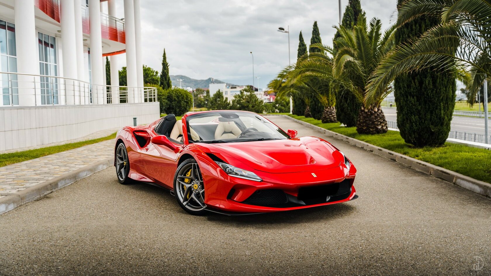 Аренда Ferrari в Сочи без Посредников по низким ценам - Top Cars Sochi