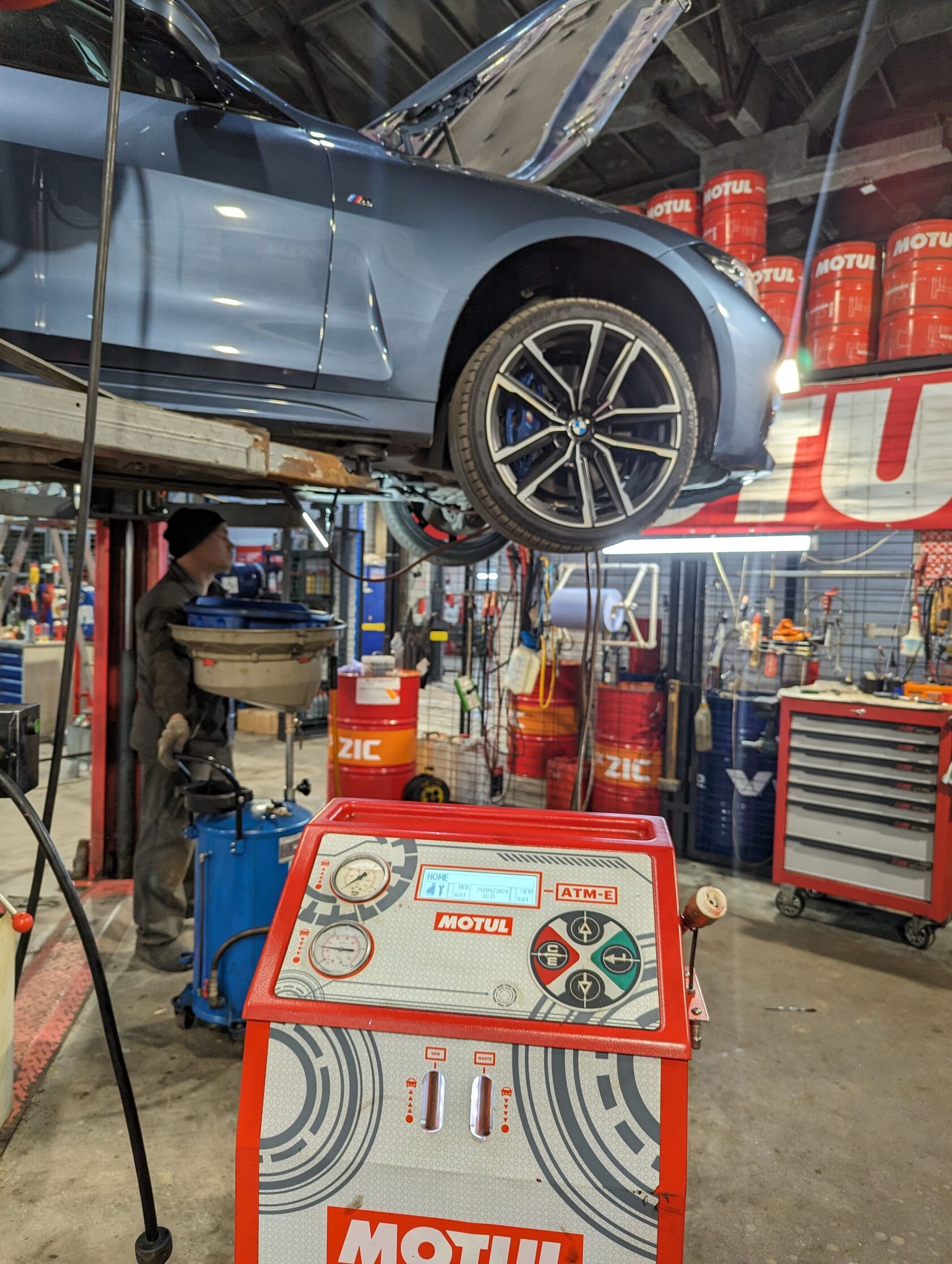 Тестовый запуск Произвели тестовый запуск для проверки давления и состояния старого масла