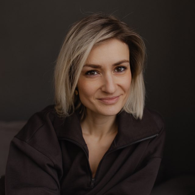 Анна Леолян