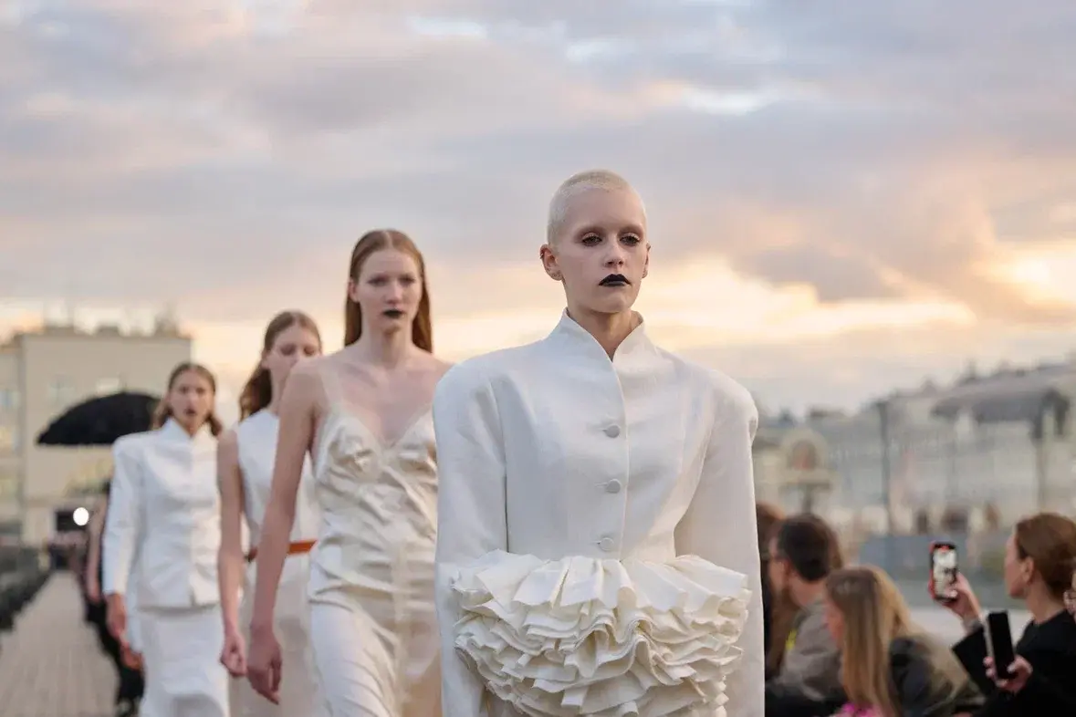 Российские дизайнеры из ста городов покажут новые коллекции в Москве