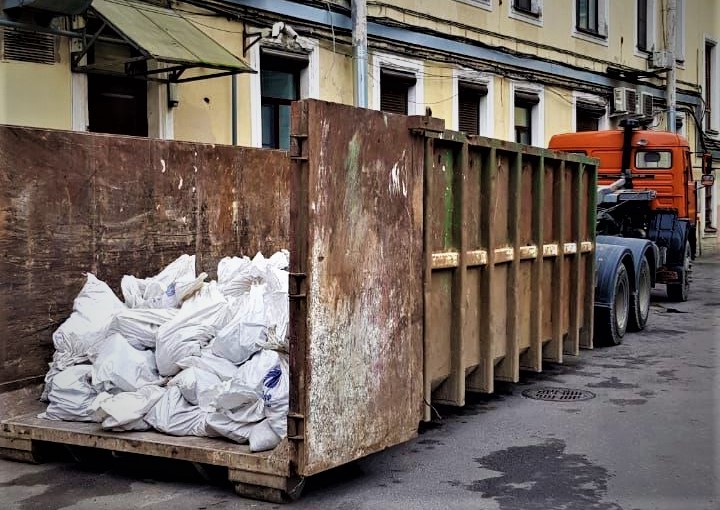 Вывоз спб. Вывоз мусора Питер. Строительные отходы СПБ. Вывоз пухто с грузчиками. Вывоз строительного мусора в СПБ.