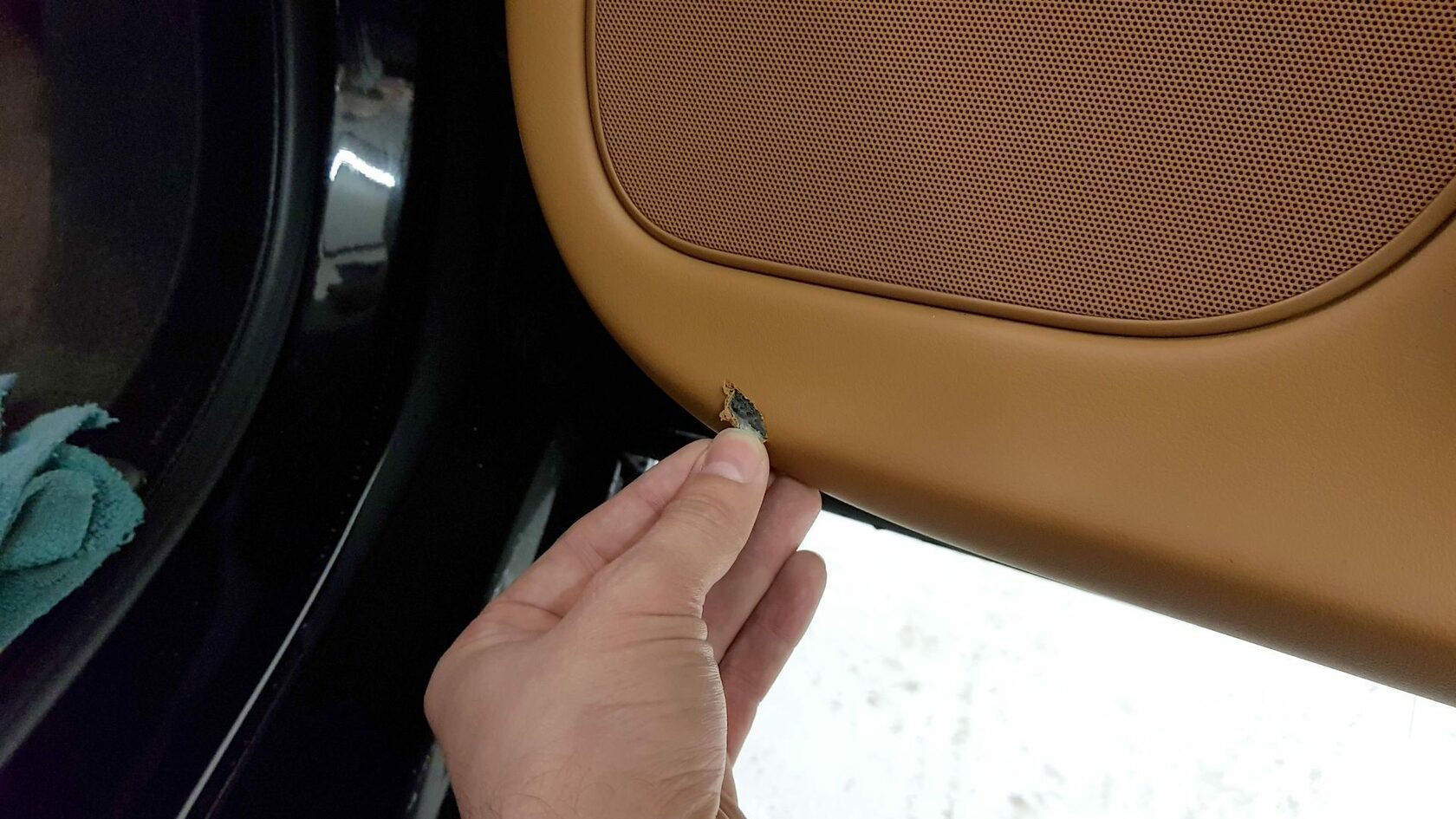 фиксатор обшивки сидений жигули 2107. ремонт обшивки. ремонт обшивки. спицы в обшивки сидений. ремонт обшивки двери.