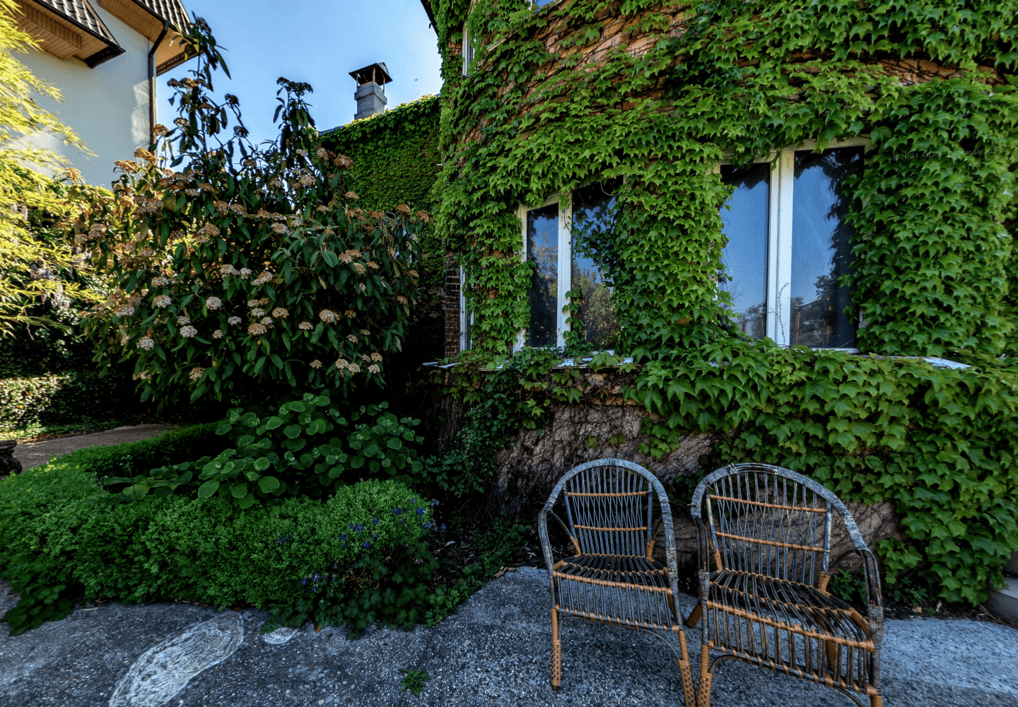 Снять жилье в долине. Гостевой дом эко севастополь. Снять жилье в долине. Снять жилье в долине. Солнечная долина миасс апартаменты.