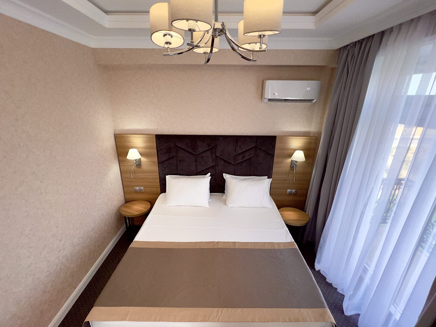 Отель grace imperial красная поляна. Red royal краснодар. Belson люкс 90x190. Premium lux номер. Грейс империал красная поляна.