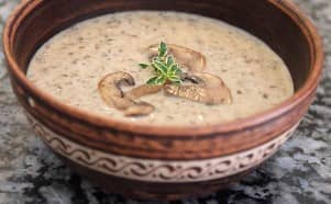Приготовление супа-пюре из свежих шампиньонов со сливками: шаг 14