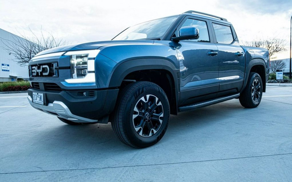 BYD Shark 6 разрывает шаблоны и обгоняет Ford Raptor