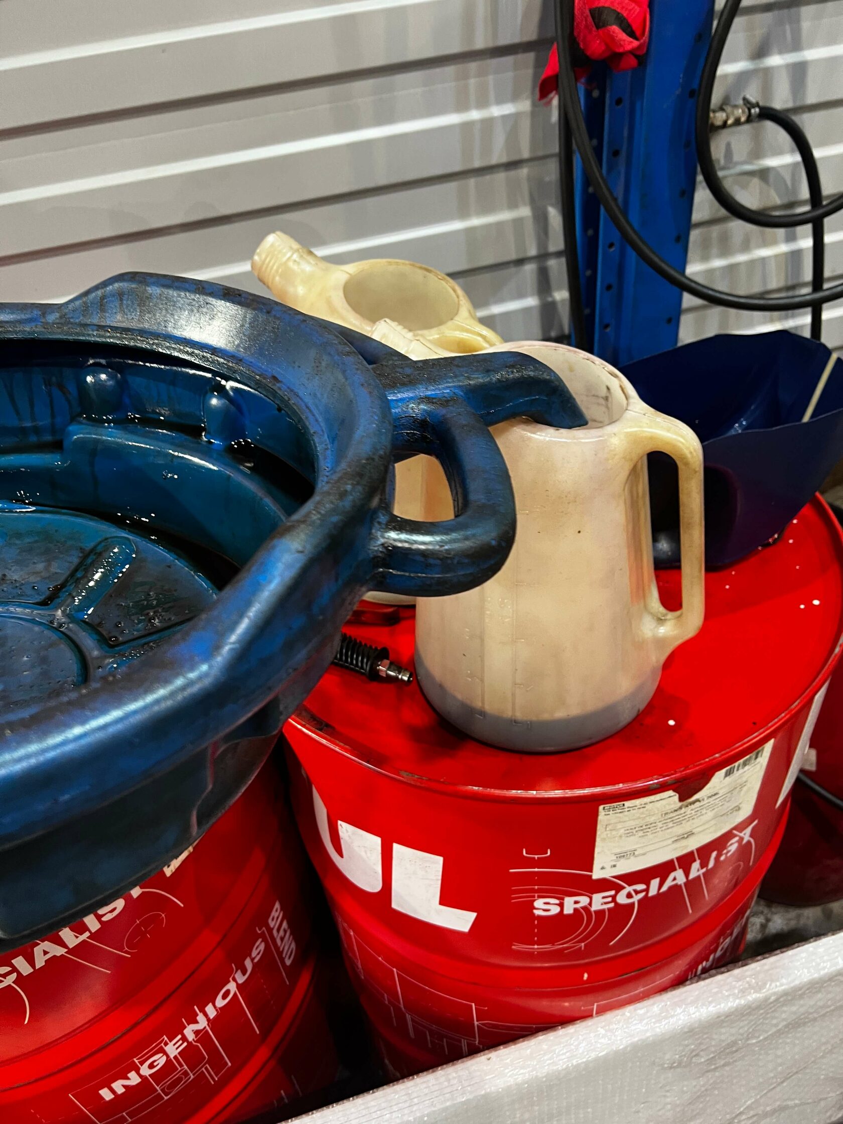 Замер объема слитого масла