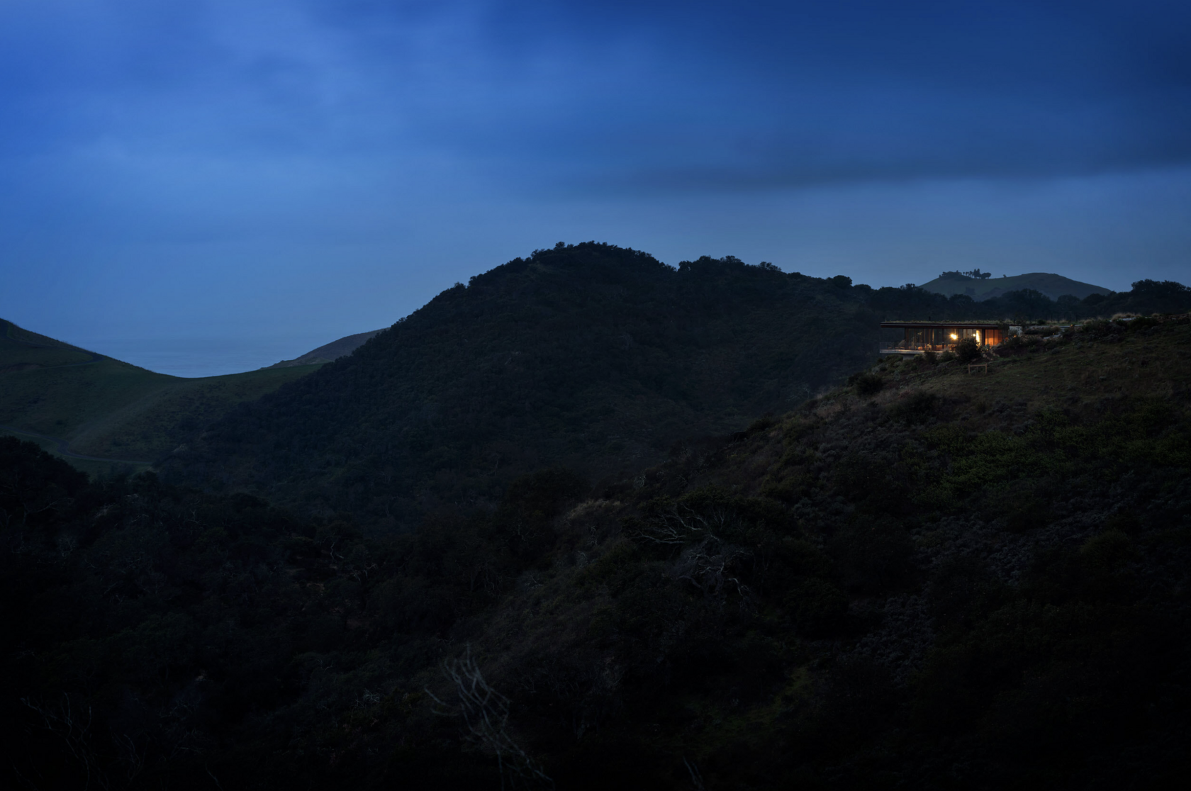 премиальный загородный дом на холме, дом с панорамным видом